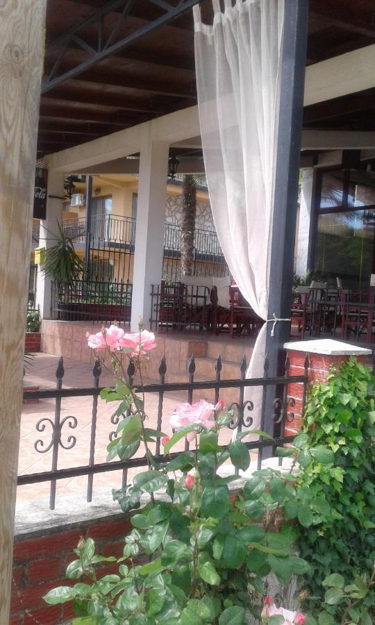 Villa Renesans Dojran Экстерьер фото