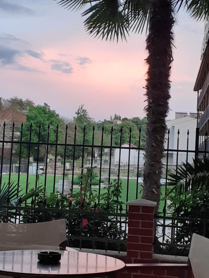 Villa Renesans Dojran Экстерьер фото