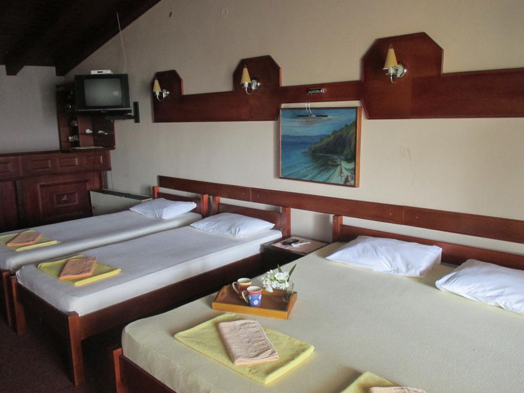 Villa Renesans Dojran Экстерьер фото